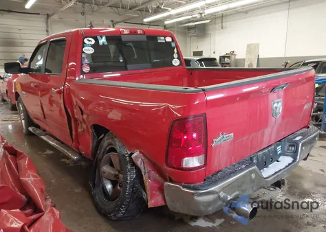 2018 Ram 1500 Big Horn 4X4 5'7 Box z USA, uszkodzony, nr VIN 1C6RR7LTXJS333363